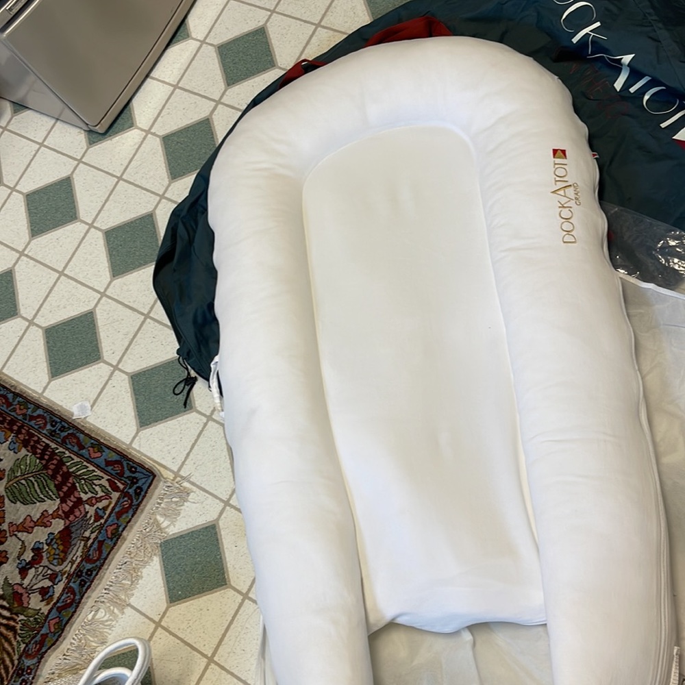 White Dock A Tot Grand with Navy Travel Bag